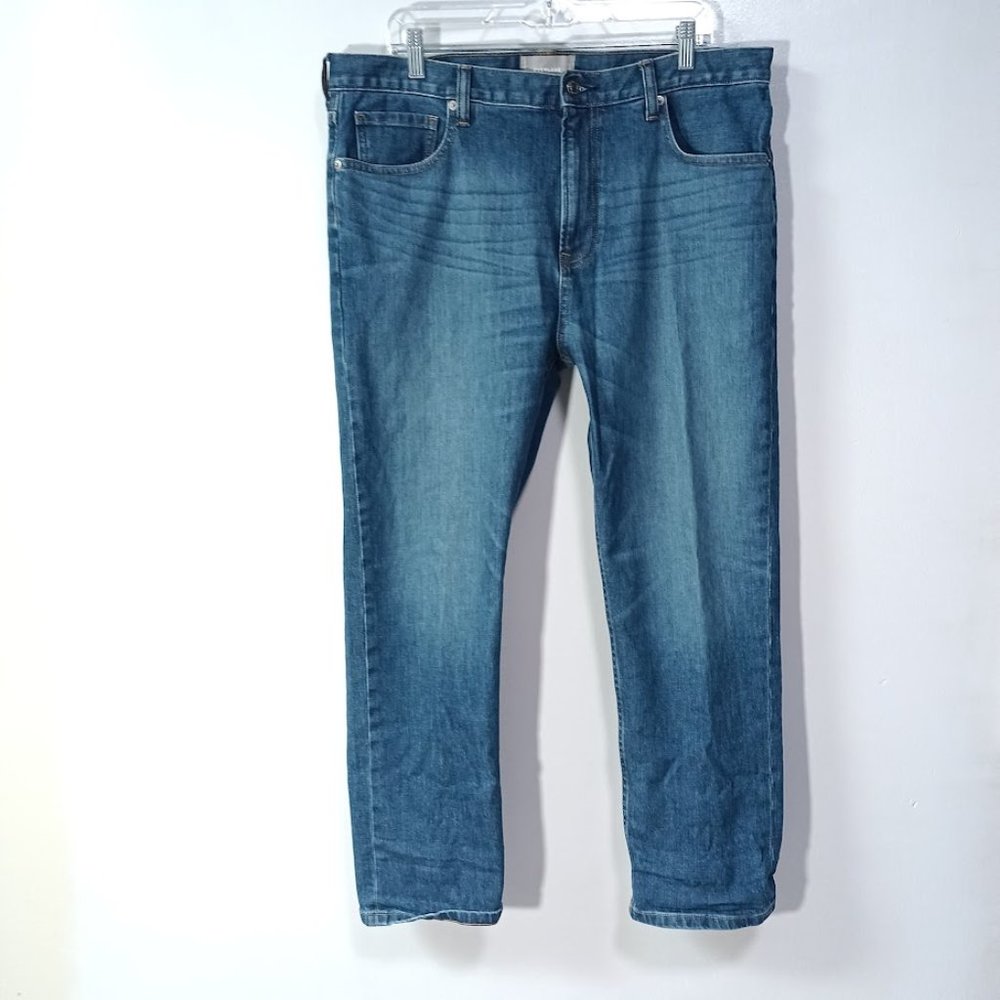 Everlane Relaxed 4 Way Stretch Organic Jean Relaxed tapered fit Size 33 x 28